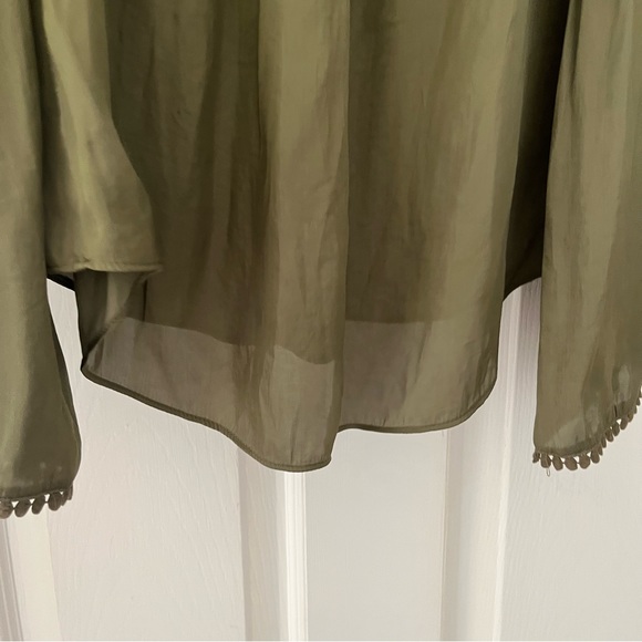 WHBM Olive Green Off-The-Shoulder Lace Trim Blouse Small - Picture 7 of 10